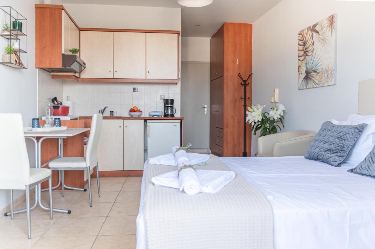 Haris Seaview Apartment Heraklion Exteriör bild